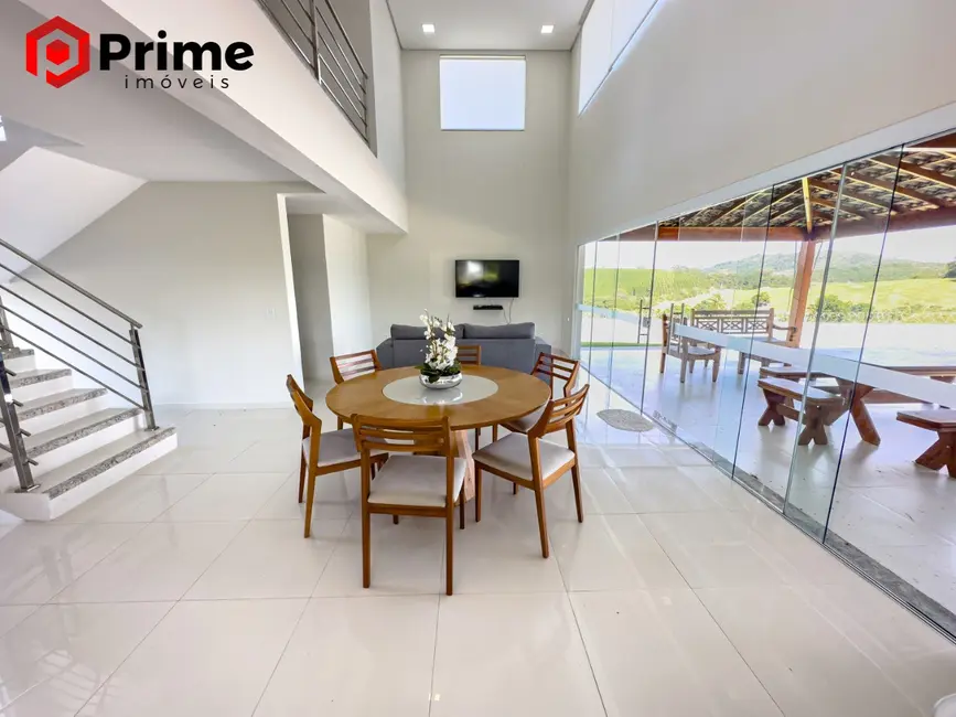 Foto 2 de Casa com 5 quartos à venda, 370m2 em Lameirão, Guarapari - ES