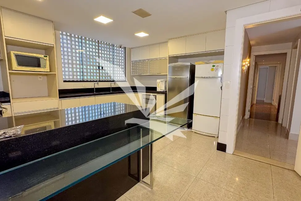 Foto 9 de Apartamento com 4 quartos para alugar, 246m2 em Asa Sul, Brasilia - DF