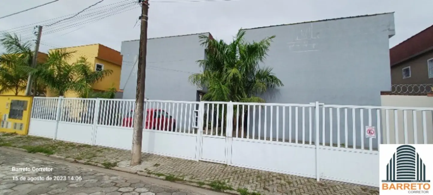 Casa de Condomínio com 2 quartos à venda, 85m2 em Itanhaem - SP - imagem 3 Foto 3 de Casa de Condomínio com 2 quartos à venda, 85m2 em Itanhaem - SP