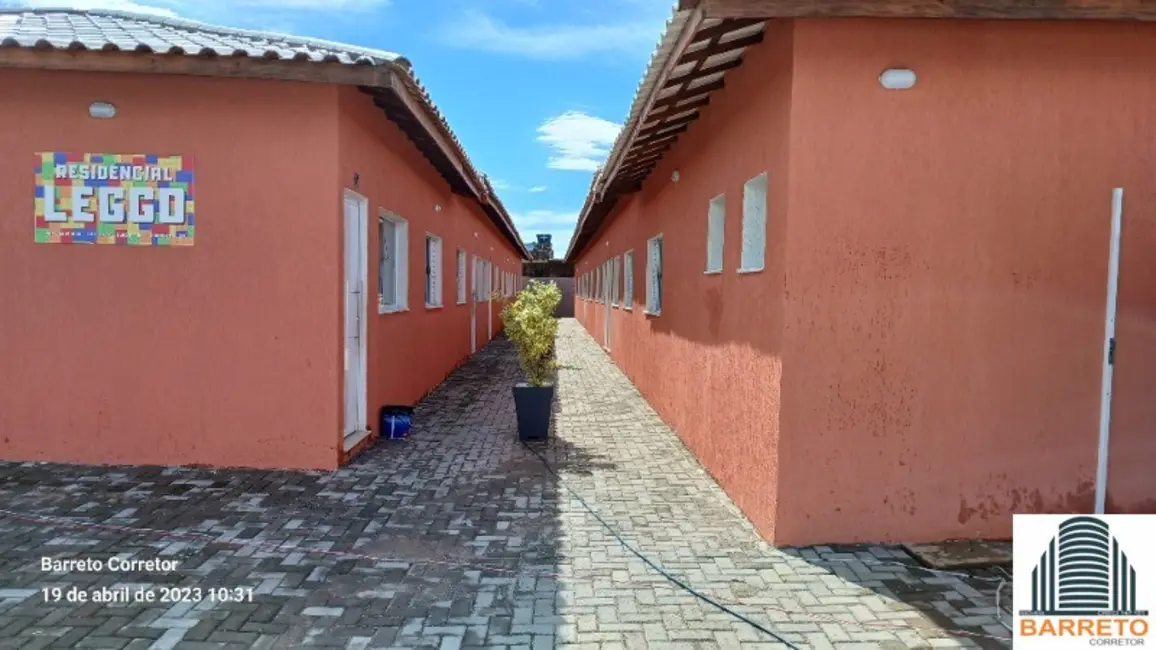 Foto 5 de Casa com 2 quartos à venda, 66m2 em Itanhaem - SP