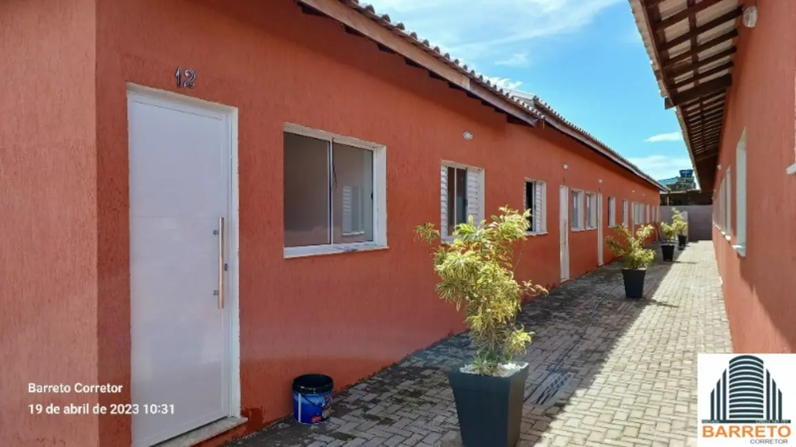 Foto 7 de Casa com 2 quartos à venda, 66m2 em Itanhaem - SP