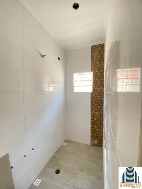 Foto 3 de Casa com 2 quartos à venda, 125m2 em Mongagua - SP