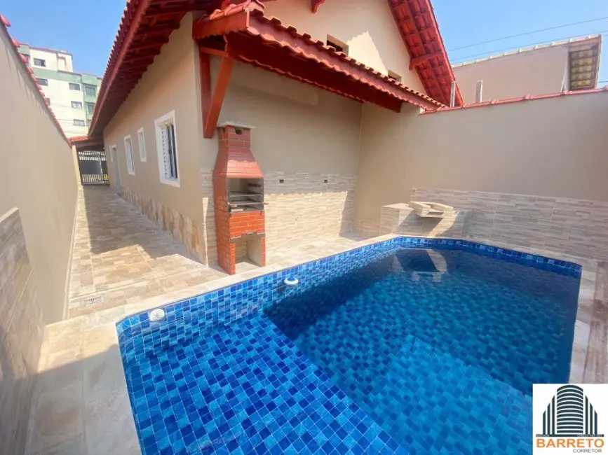 Foto 1 de Casa com 2 quartos à venda, 125m2 em Mongagua - SP