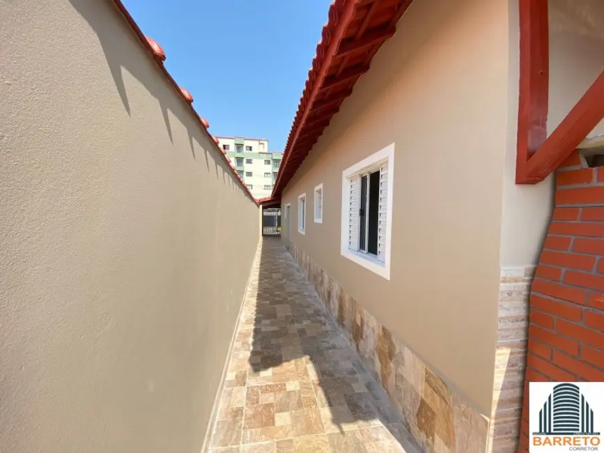 Foto 7 de Casa com 2 quartos à venda, 125m2 em Mongagua - SP