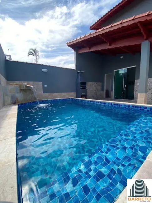 Foto 4 de Casa com 2 quartos à venda, 96m2 em Mongagua - SP