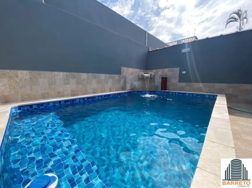 Foto 3 de Casa com 2 quartos à venda, 96m2 em Mongagua - SP