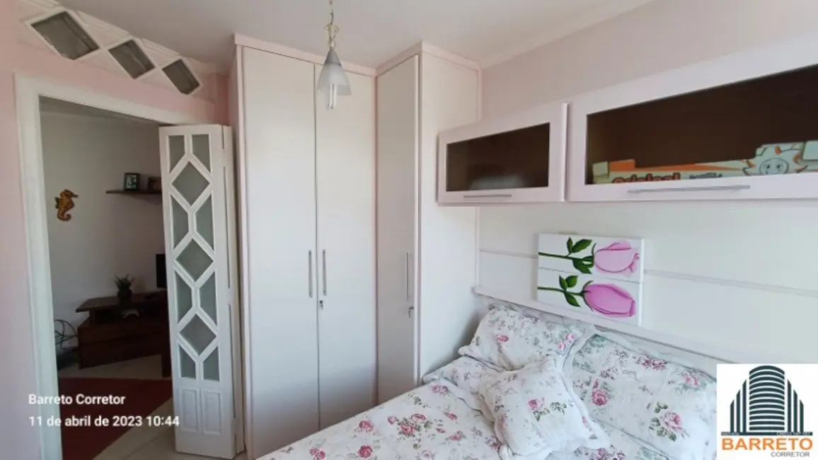 Foto 7 de Apartamento com 2 quartos à venda, 55m2 em Itanhaem - SP