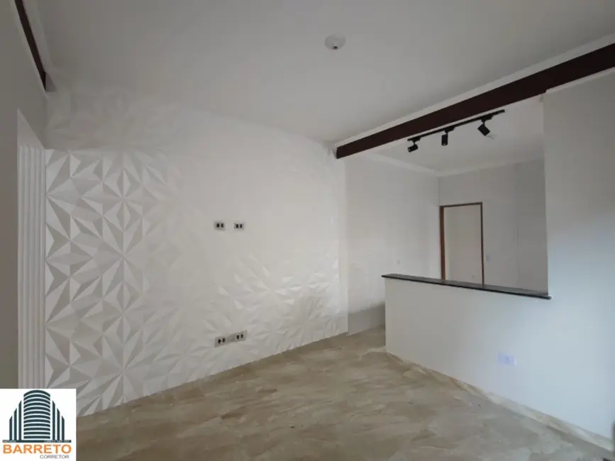 Foto 5 de Casa com 2 quartos à venda, 130m2 em Itanhaem - SP