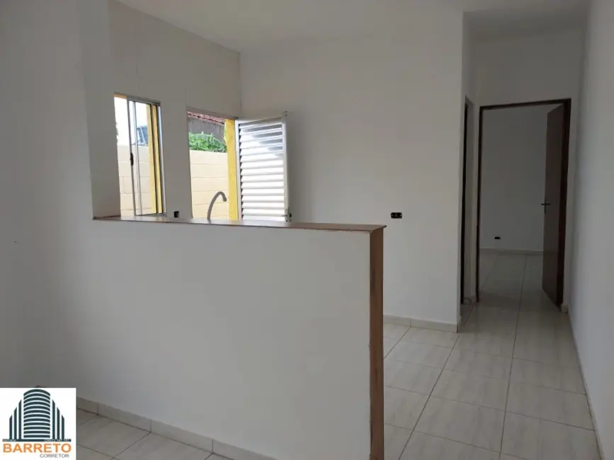 Foto 5 de Casa com 2 quartos à venda, 130m2 em Itanhaem - SP