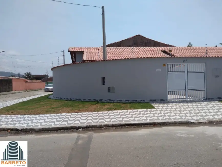 Foto 2 de Casa com 2 quartos à venda, 127m2 em Mongagua - SP