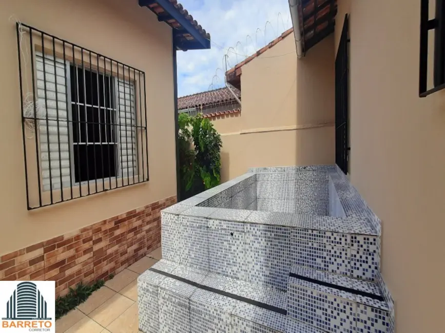 Foto 8 de Casa com 3 quartos à venda, 300m2 em Itanhaem - SP
