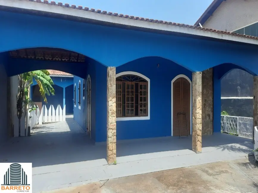Foto 3 de Casa com 4 quartos à venda, 180m2 em Itanhaem - SP