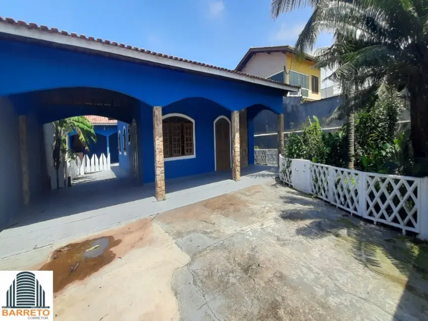 Foto 4 de Casa com 4 quartos à venda, 180m2 em Itanhaem - SP