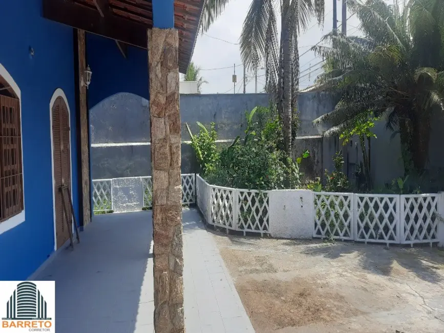 Foto 2 de Casa com 4 quartos à venda, 180m2 em Itanhaem - SP