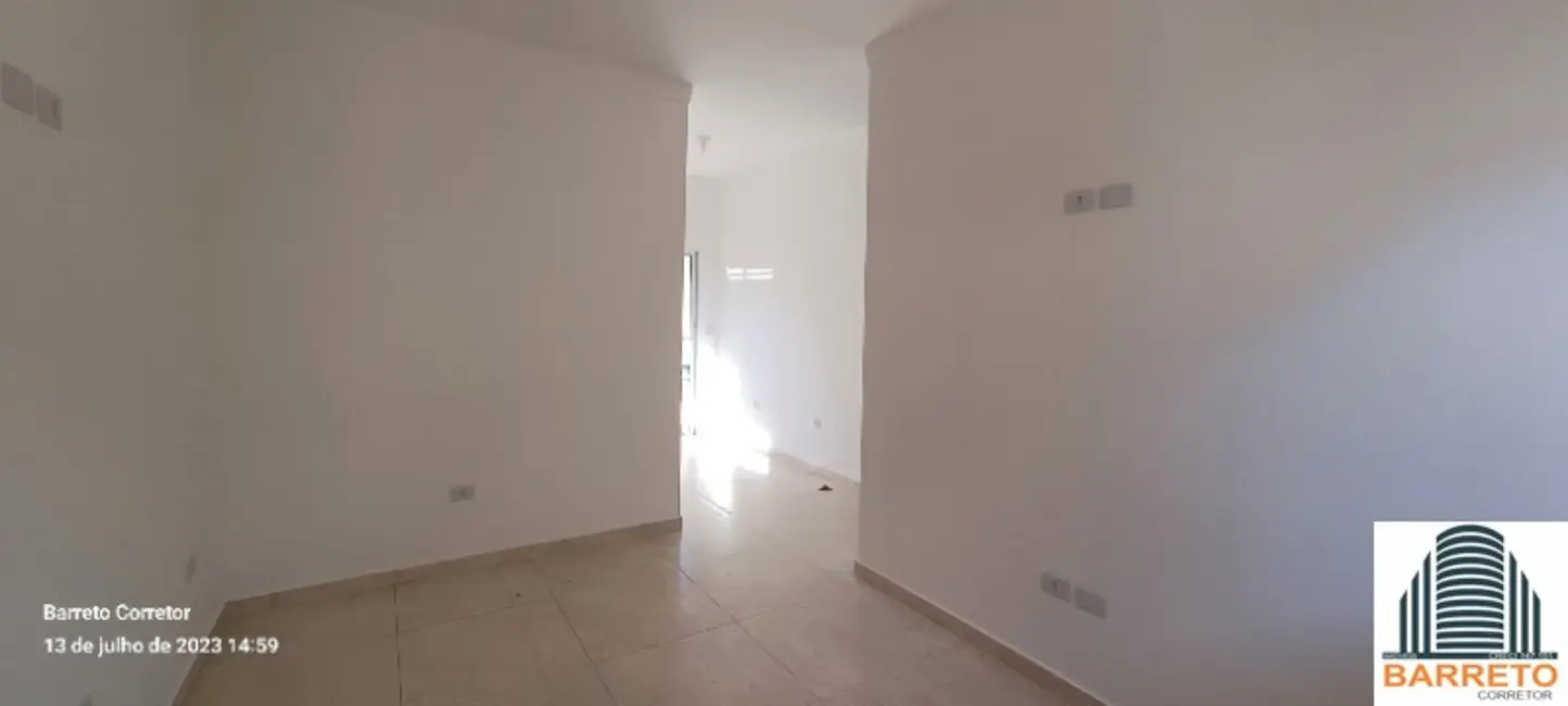 Foto 2 de Casa com 2 quartos à venda, 78m2 em Itanhaem - SP