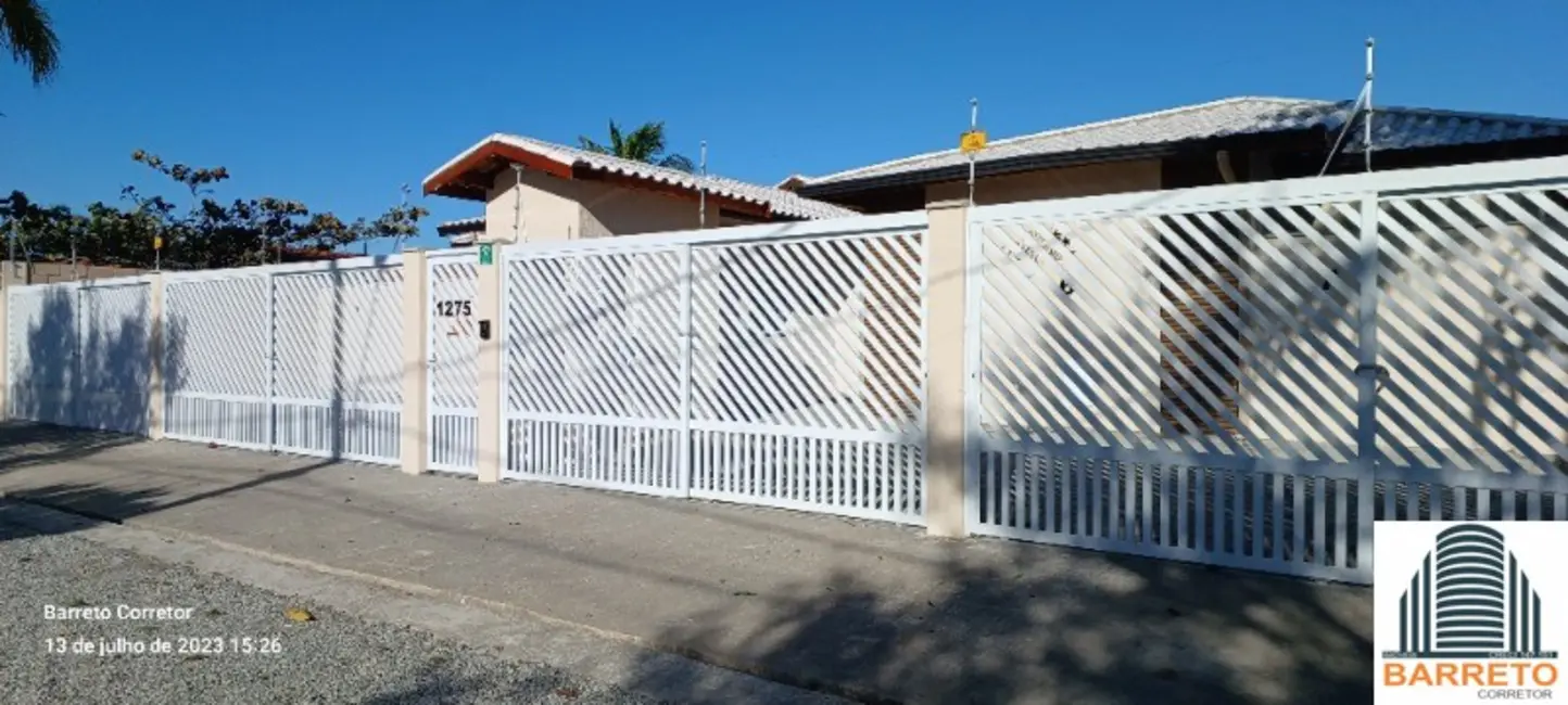 Foto 1 de Casa com 2 quartos à venda, 78m2 em Itanhaem - SP