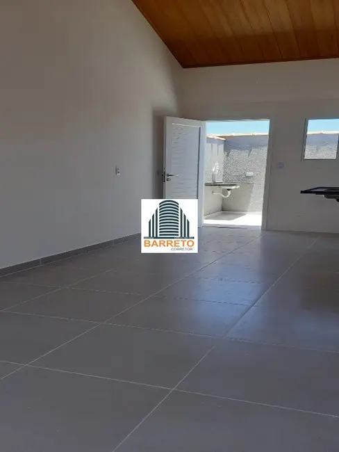 Casa de Condomínio com 2 quartos à venda, 46m2 em Itanhaem - SP - imagem 4 Foto 4 de Casa de Condomínio com 2 quartos à venda, 46m2 em Itanhaem - SP