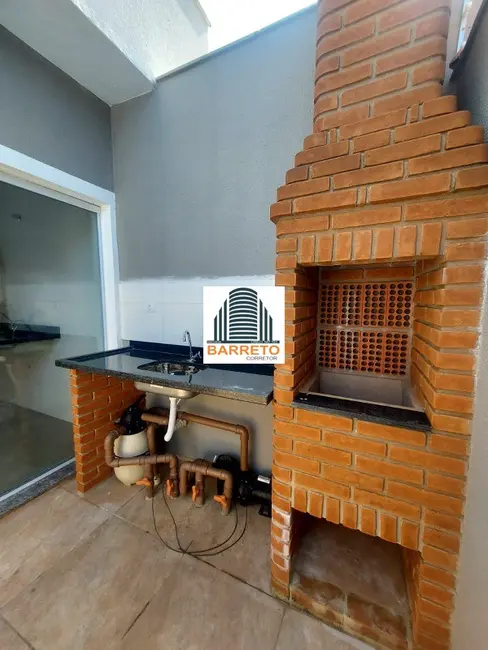 Casa com 2 quartos à venda, 46m2 em Itanhaem - SP - imagem 5 Foto 5 de Casa com 2 quartos à venda, 46m2 em Itanhaem - SP