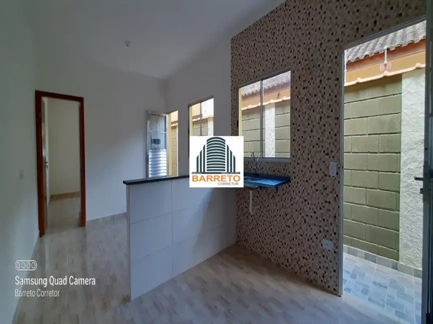 Foto 6 de Casa com 2 quartos à venda, 72m2 em Itanhaem - SP