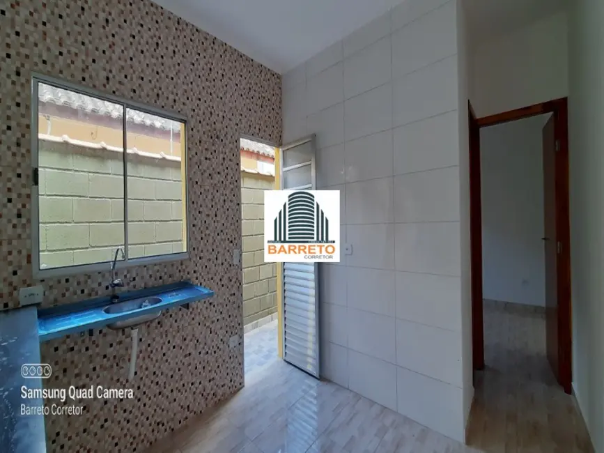 Foto 8 de Casa com 2 quartos à venda, 72m2 em Itanhaem - SP