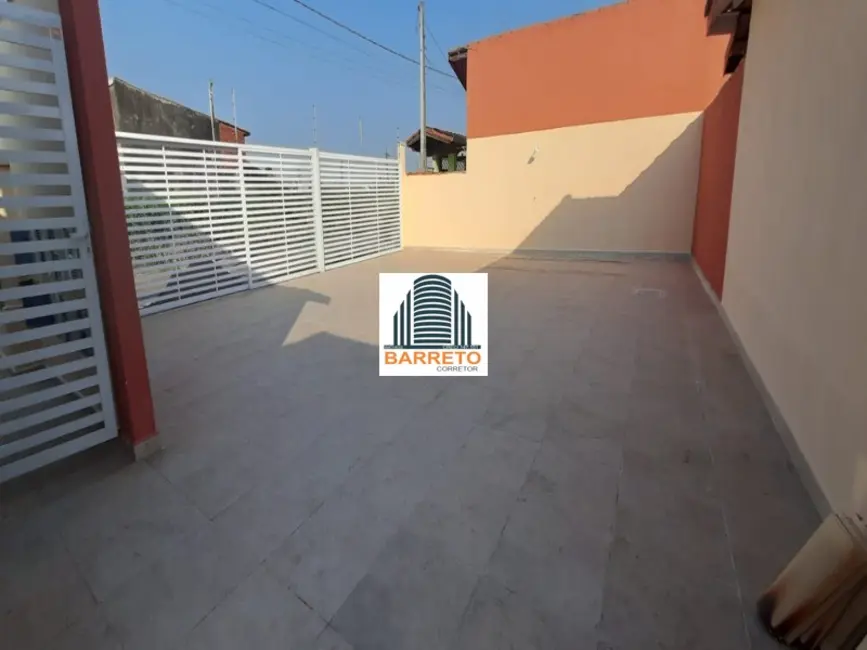 Foto 1 de Casa de Condomínio com 2 quartos à venda, 75m2 em Itanhaem - SP