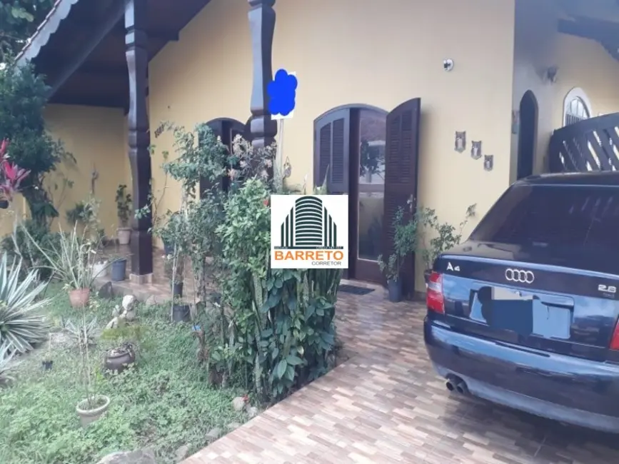 Casa com 5 quartos à venda, 186m2 em Itanhaem - SP - imagem 2 Foto 2 de Casa com 5 quartos à venda, 186m2 em Itanhaem - SP