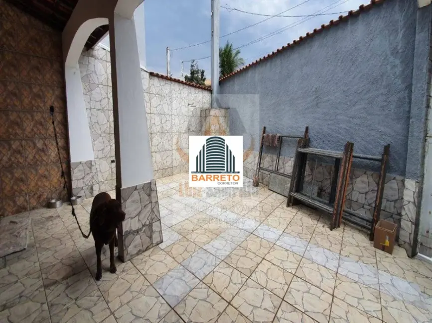 Foto 5 de Casa com 4 quartos à venda, 180m2 em Itanhaem - SP