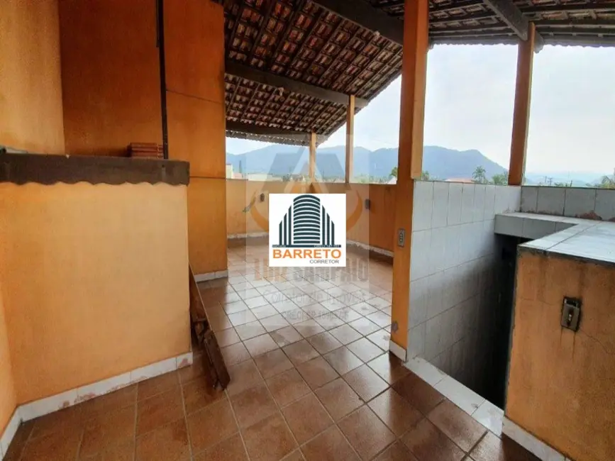 Foto 3 de Casa com 4 quartos à venda, 180m2 em Itanhaem - SP
