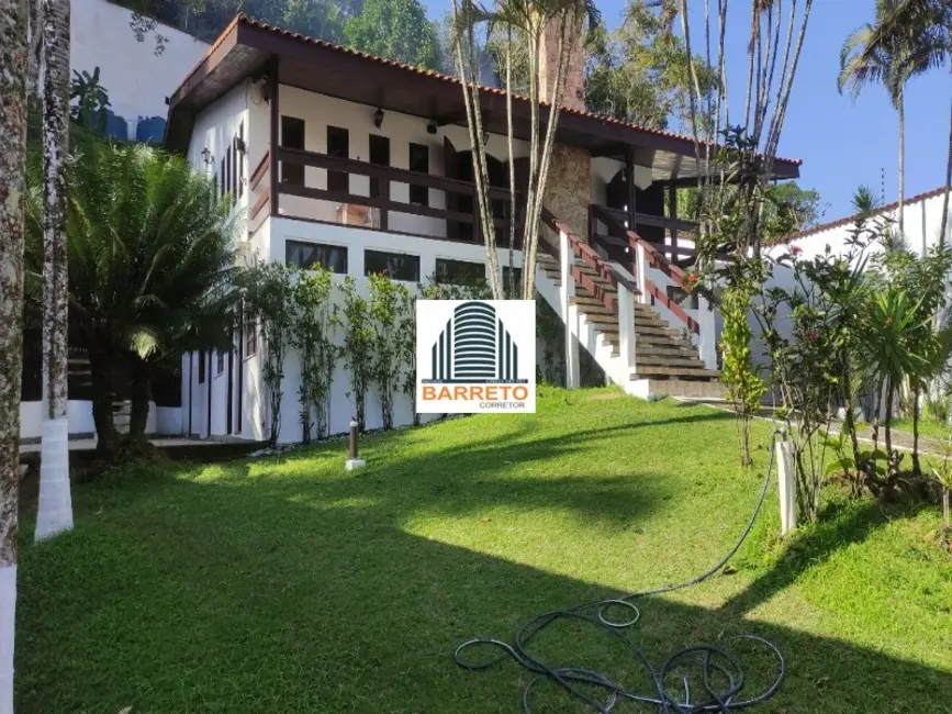 Foto 1 de Casa com 8 quartos à venda, 1516m2 em Itanhaem - SP