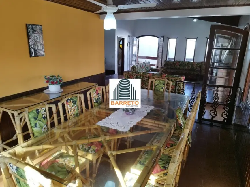 Foto 5 de Casa com 8 quartos à venda, 1516m2 em Itanhaem - SP