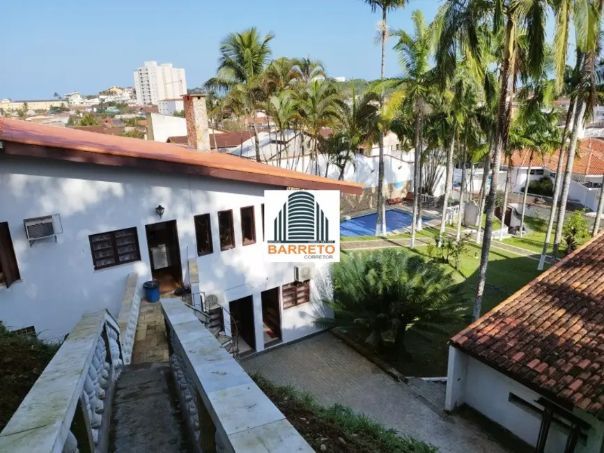 Foto 3 de Casa com 8 quartos à venda, 1516m2 em Itanhaem - SP