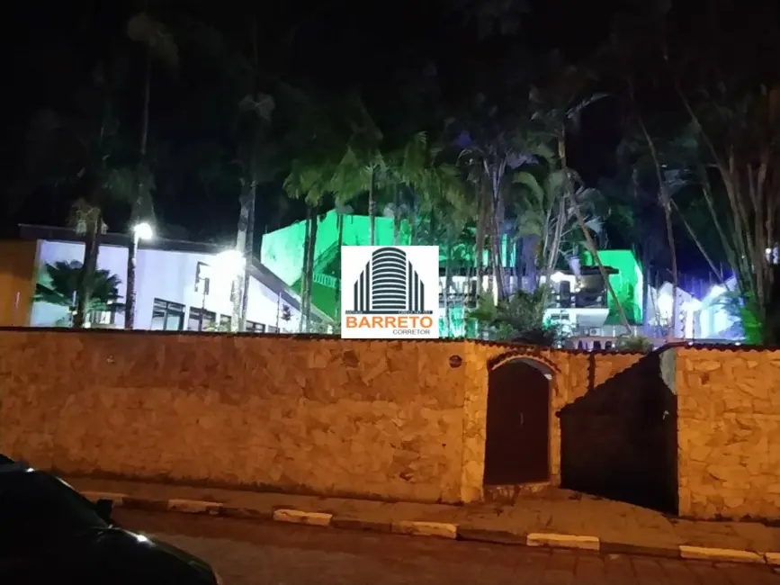 Foto 9 de Casa com 8 quartos à venda, 1516m2 em Itanhaem - SP