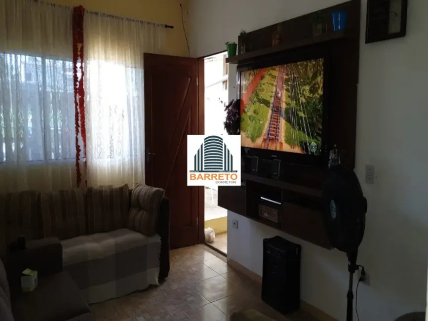 Foto 3 de Casa com 4 quartos à venda, 122m2 em Itanhaem - SP