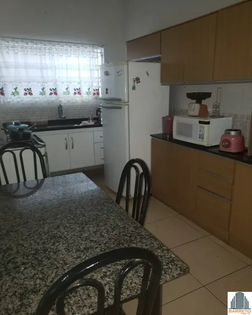 Foto 2 de Casa com 4 quartos à venda, 122m2 em Itanhaem - SP