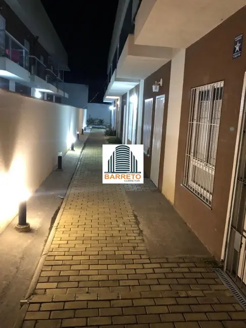 Foto 4 de Casa com 2 quartos à venda, 90m2 em Itanhaem - SP