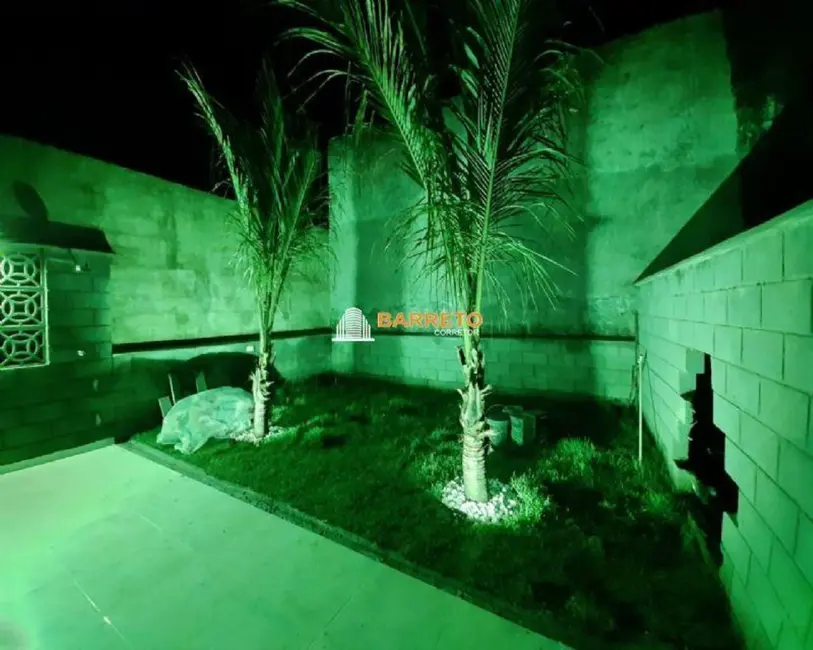 Foto 8 de Casa com 3 quartos à venda, 270m2 em Itanhaem - SP