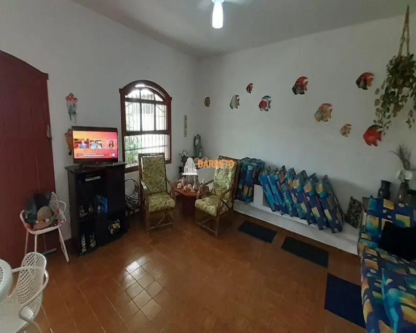 Foto 3 de Casa com 4 quartos à venda, 300m2 em Itanhaem - SP