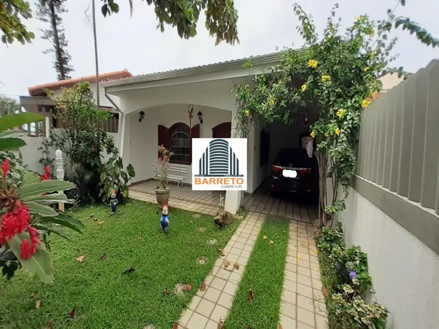Foto 4 de Casa com 4 quartos à venda, 300m2 em Itanhaem - SP