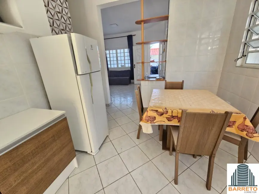 Foto 6 de Casa com 3 quartos à venda, 250m2 em Itanhaem - SP