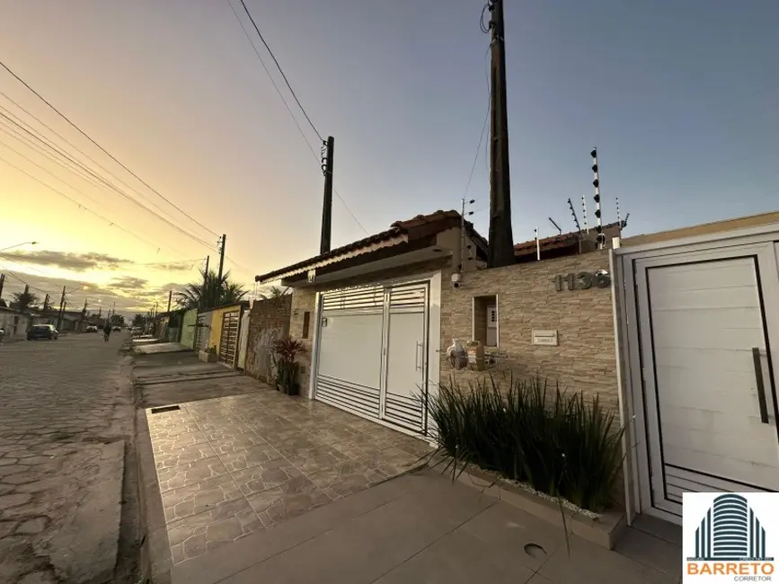 Foto 3 de Casa com 2 quartos à venda, 150m2 em Itanhaem - SP