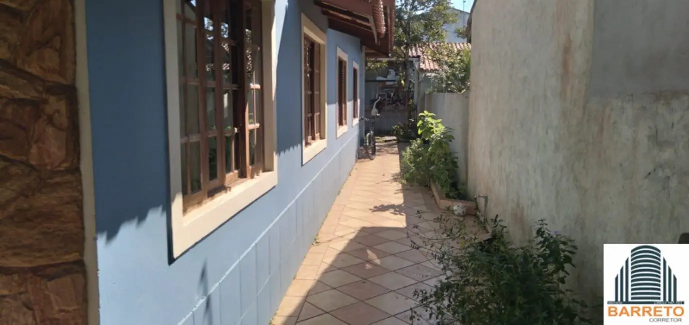 Foto 9 de Casa com 5 quartos à venda, 420m2 em Itanhaem - SP