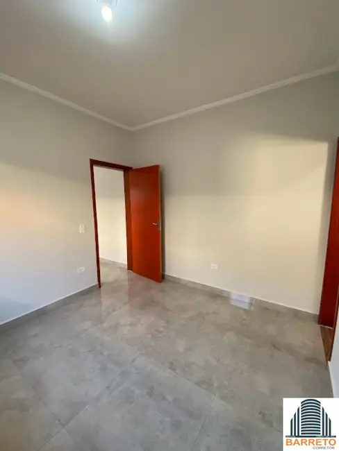 Foto 5 de Casa com 2 quartos à venda, 175m2 em Mongagua - SP