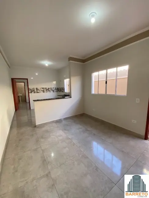 Foto 8 de Casa com 2 quartos à venda, 175m2 em Mongagua - SP