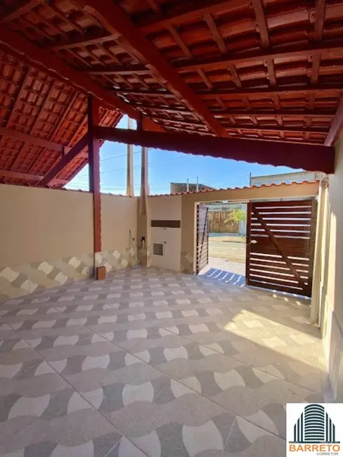 Foto 3 de Casa com 2 quartos à venda, 125m2 em Mongagua - SP