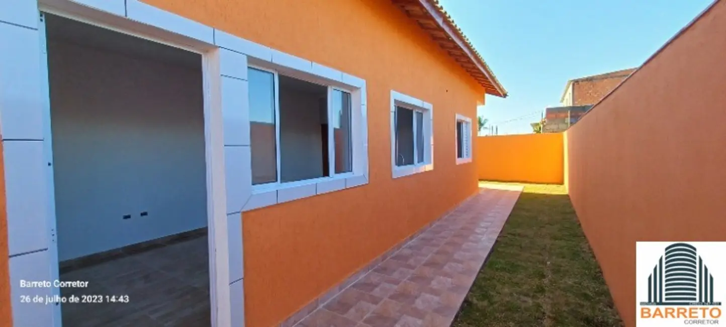 Foto 4 de Casa com 2 quartos à venda, 180m2 em Itanhaem - SP