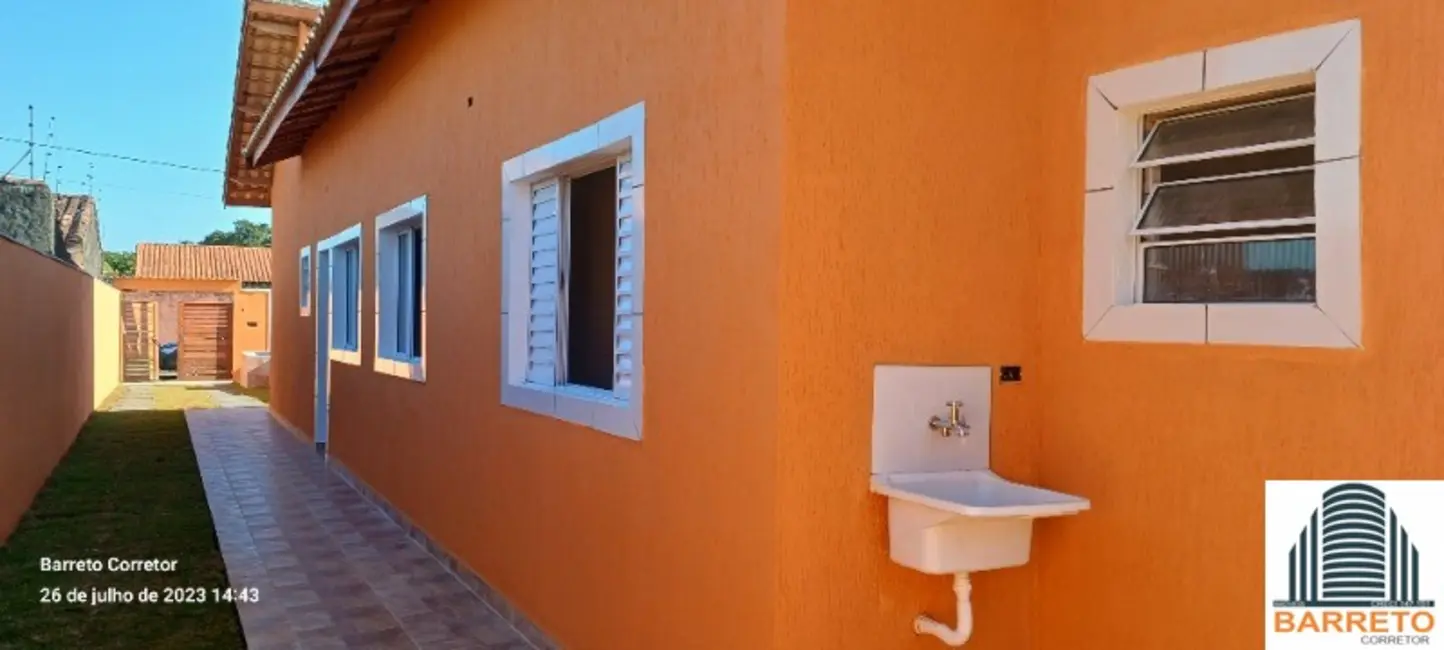 Foto 6 de Casa com 2 quartos à venda, 180m2 em Itanhaem - SP