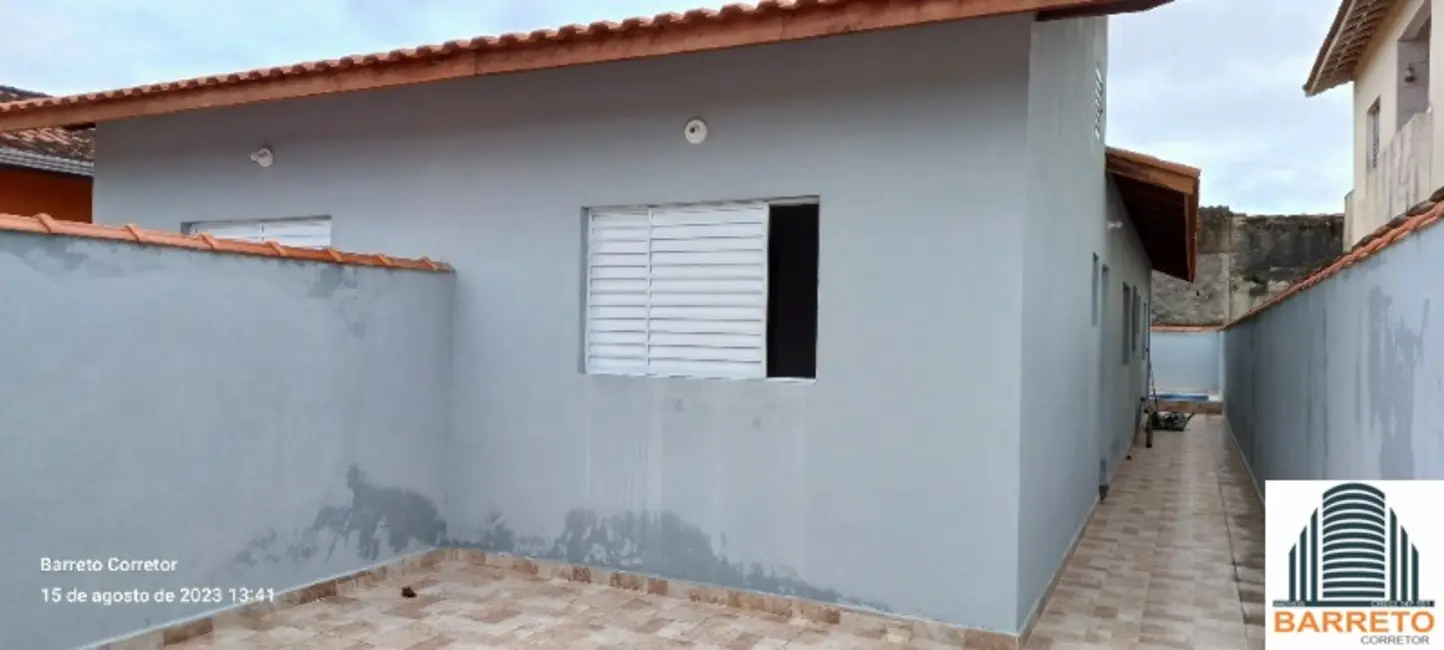 Foto 3 de Casa com 2 quartos à venda, 125m2 em Itanhaem - SP
