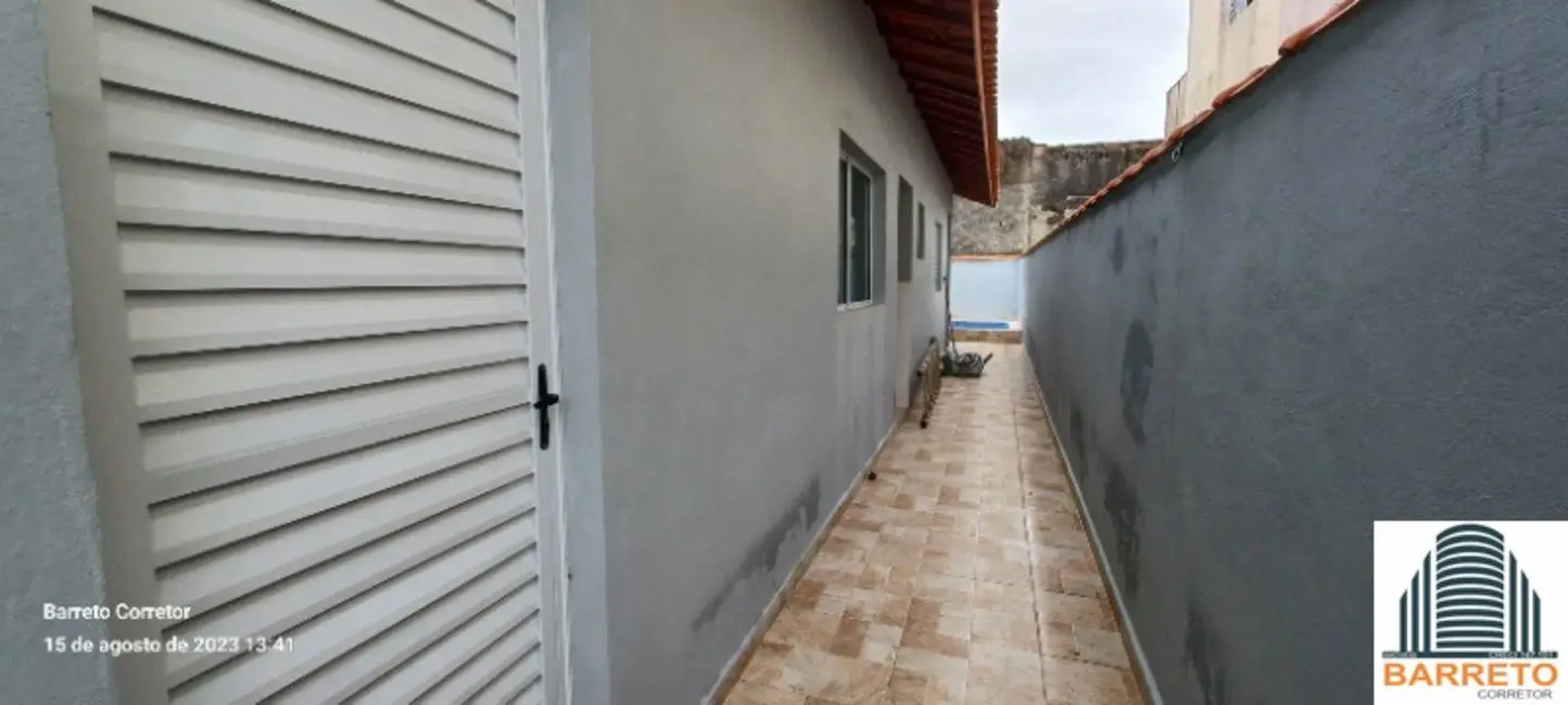Foto 5 de Casa com 2 quartos à venda, 125m2 em Itanhaem - SP