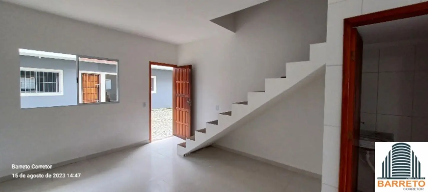 Casa de Condomínio com 2 quartos à venda, 82m2 em Itanhaem - SP - imagem 6 Foto 6 de Casa de Condomínio com 2 quartos à venda, 82m2 em Itanhaem - SP
