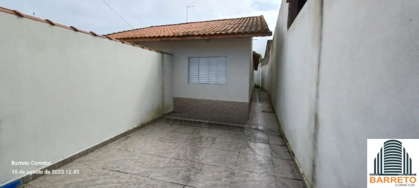 Foto 5 de Casa com 2 quartos à venda, 150m2 em Itanhaem - SP